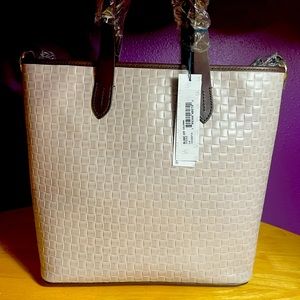 Dooney & Bourke Large elegant Tote